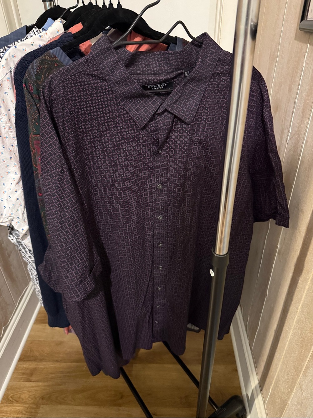 Synrgy Men's Purple Short-Sleeve Button-Up Shirt